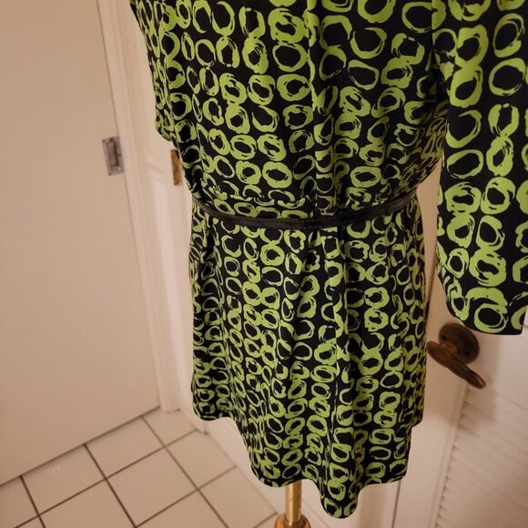 Y2K Surplice Belted Top Green Geometric Print APT.9 Petite Medium Stretchy - Picture 6 of 8